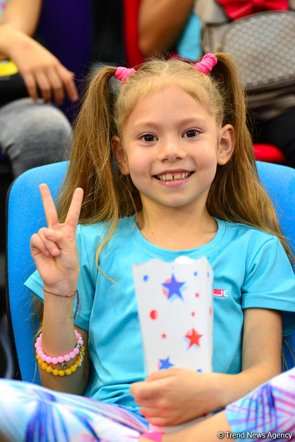 Spectators of World Championships in Baku admire gymnasts’ grace (PHOTO)