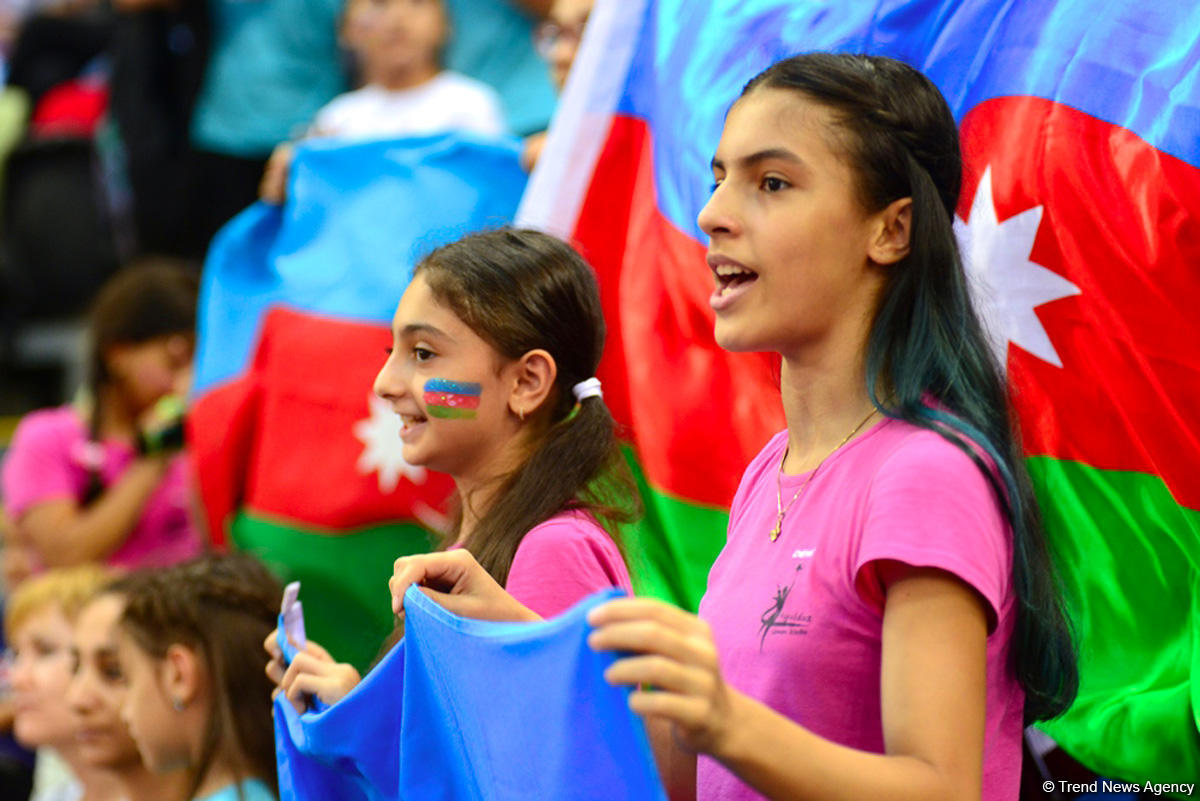 Spectators of World Championships in Baku admire gymnasts’ grace (PHOTO)