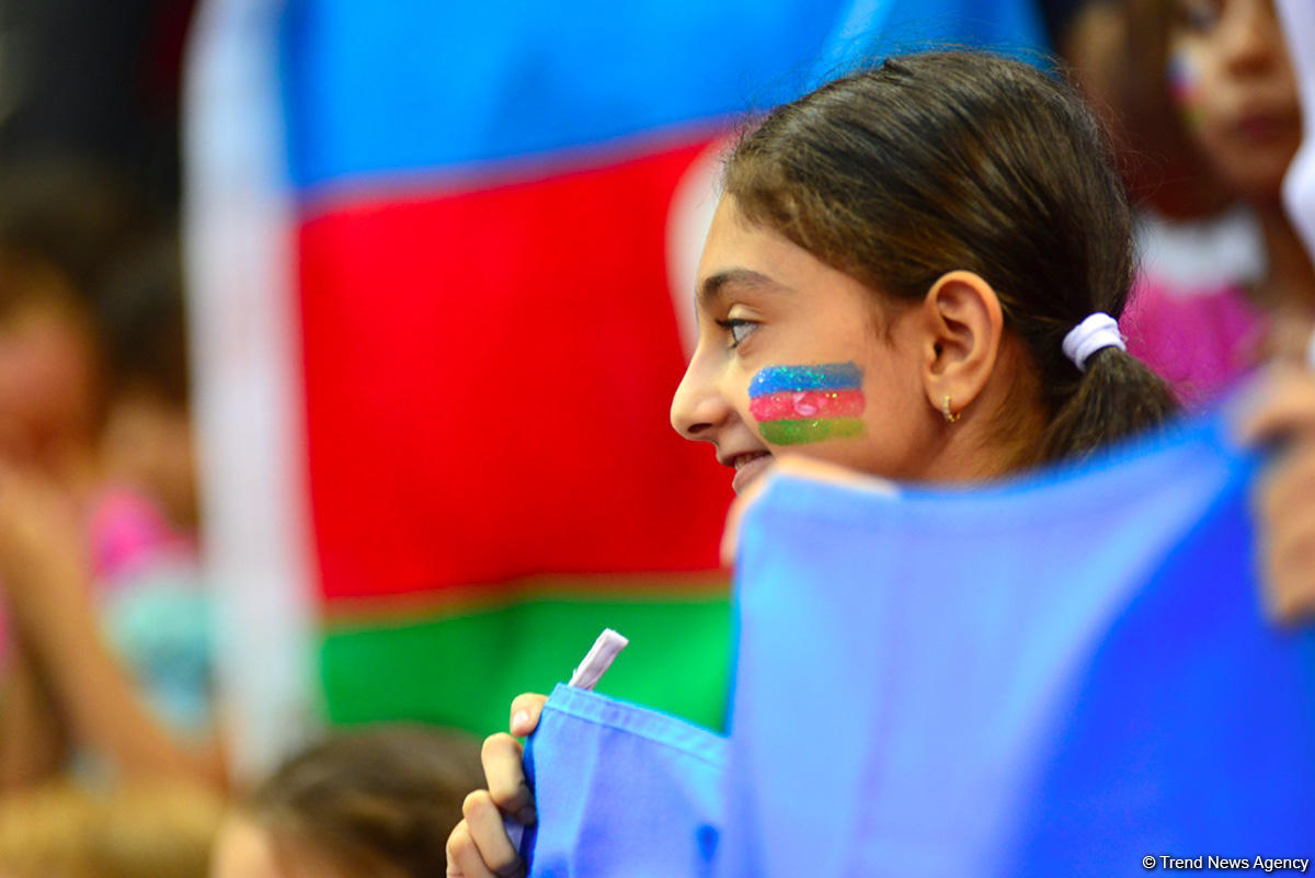 Spectators of World Championships in Baku admire gymnasts’ grace (PHOTO)