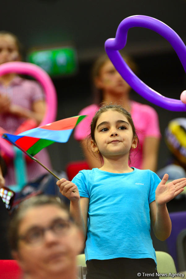 Spectators of World Championships in Baku admire gymnasts’ grace (PHOTO)