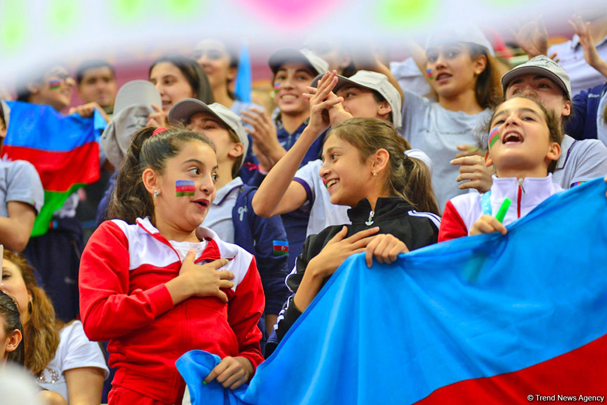 Spectators of World Championships in Baku admire gymnasts’ grace (PHOTO)