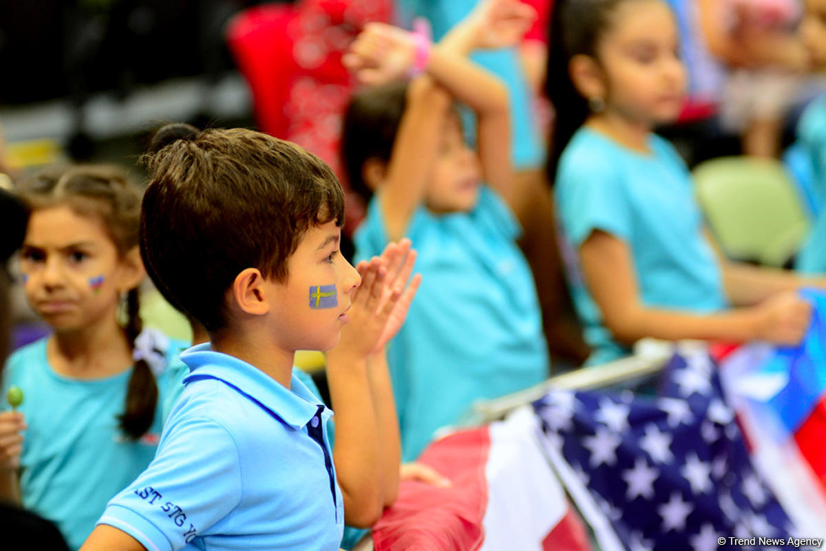 Spectators of World Championships in Baku admire gymnasts’ grace (PHOTO)
