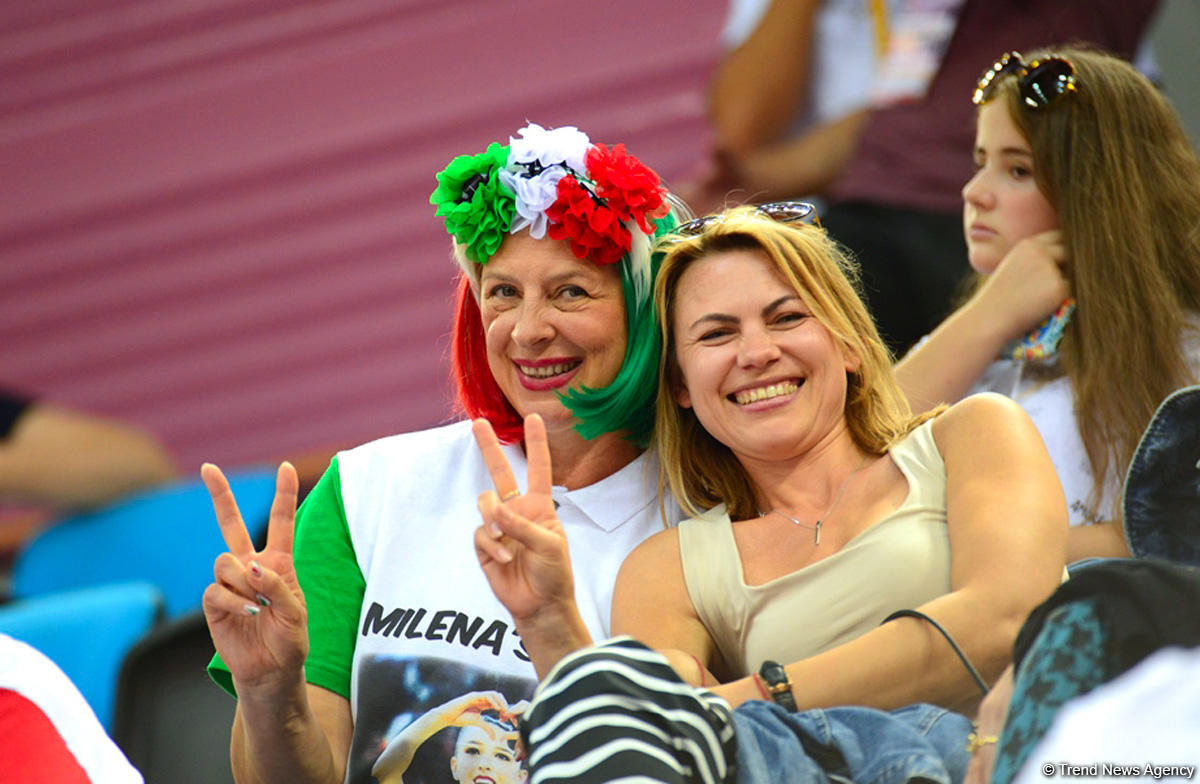 Spectators of World Championships in Baku admire gymnasts’ grace (PHOTO)