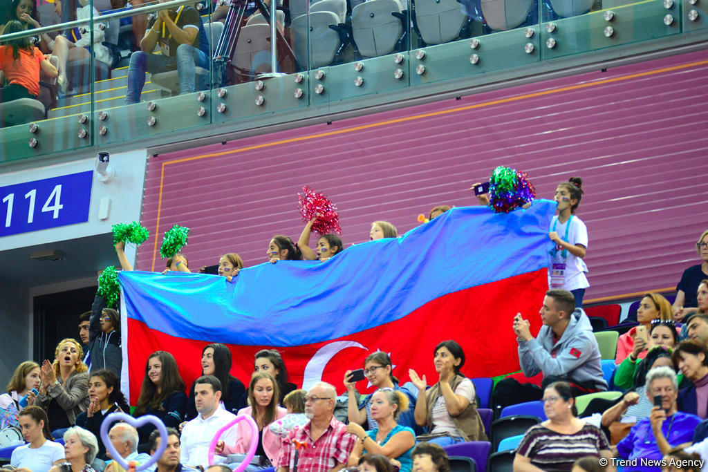 Team competitions in group exercises underway at 37th Rhythmic Gymnastics World Cup in Baku (PHOTO)