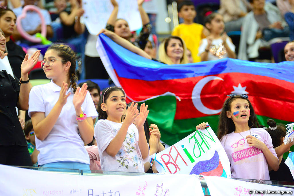 Team competitions in group exercises underway at 37th Rhythmic Gymnastics World Cup in Baku (PHOTO)