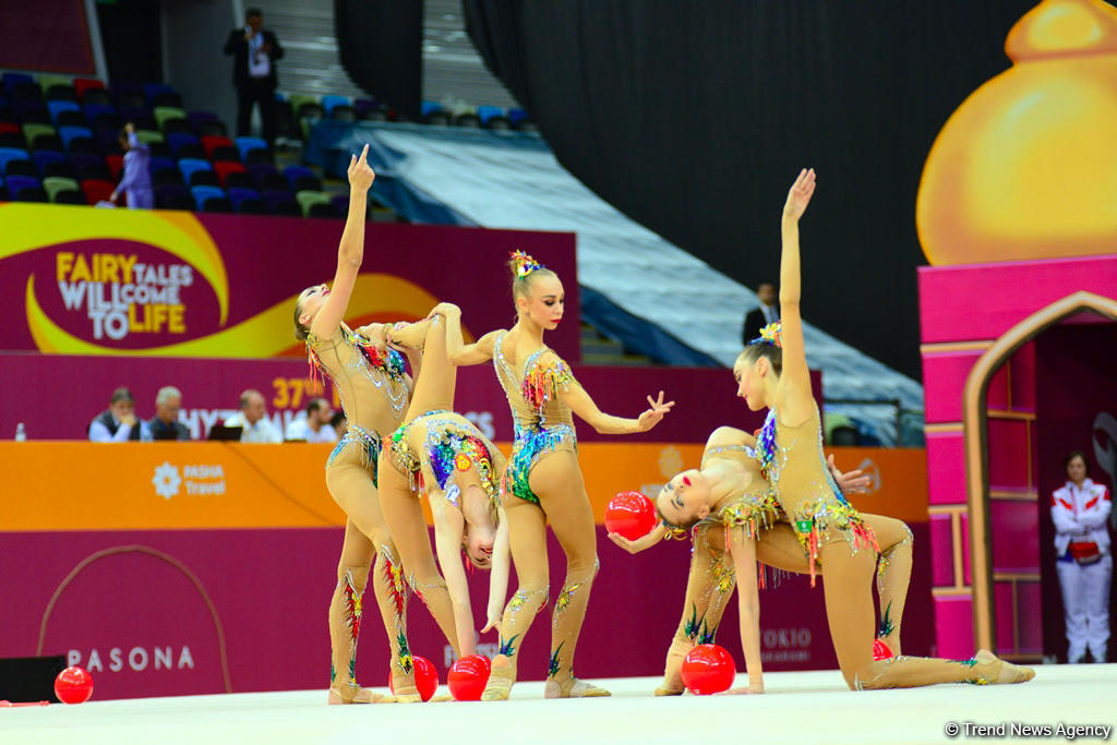 Team competitions in group exercises underway at 37th Rhythmic Gymnastics World Cup in Baku (PHOTO)