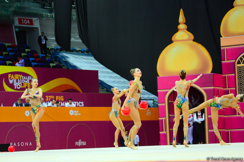 Team competitions in group exercises underway at 37th Rhythmic Gymnastics World Cup in Baku (PHOTO)
