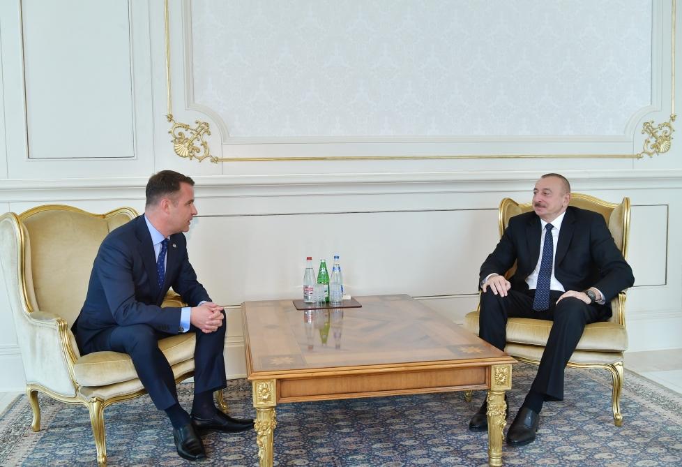 President Ilham Aliyev receives credentials of incoming Lithuanian ambassador (PHOTO)