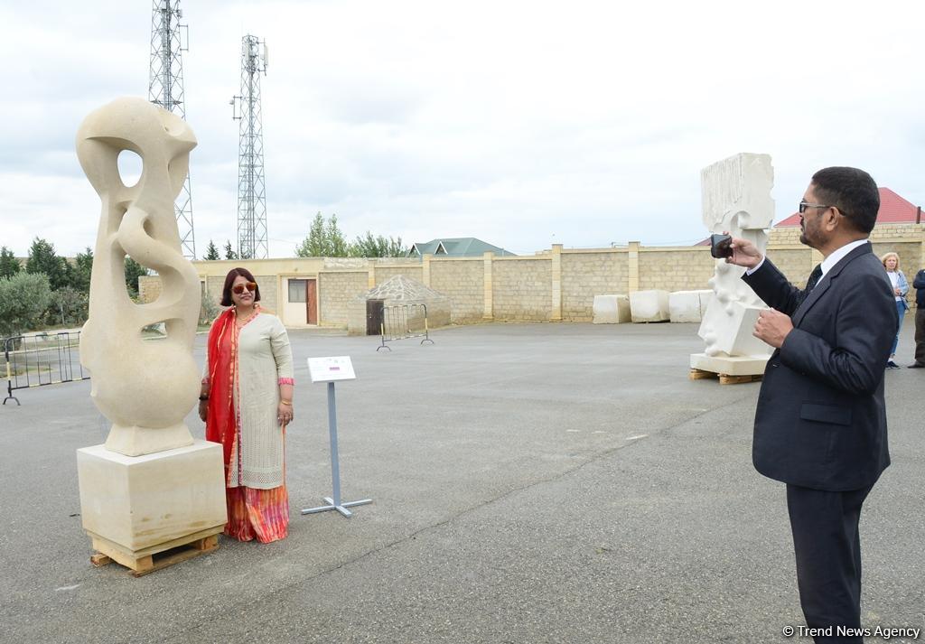 Sculptures by participants of int’l symposium presented as part of Nasimi Festival (PHOTO)