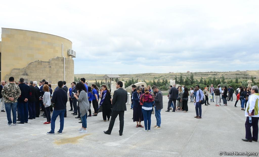 Sculptures by participants of int’l symposium presented as part of Nasimi Festival (PHOTO)