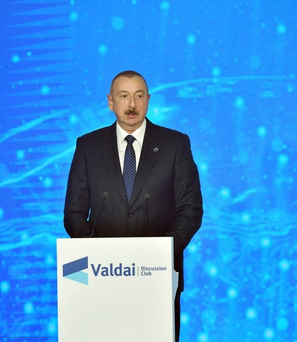 Azerbaijani president attends plenary session of 16th Annual Meeting of Valdai International Discussion Club (PHOTO)