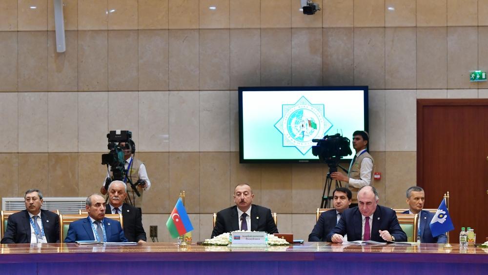 President Ilham Aliyev attends expanded session of CIS Heads of State Council in Ashgabat (PHOTO)