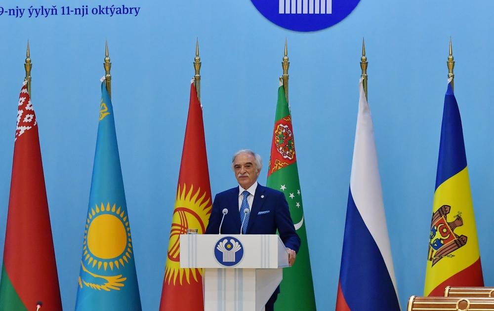 President Ilham Aliyev attends expanded session of CIS Heads of State Council in Ashgabat (PHOTO)