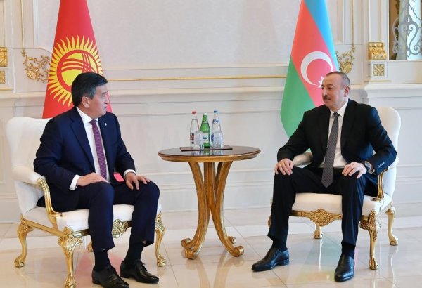 Azerbaijani president meets with Kyrgyz counterpart (PHOTO)