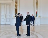 President Ilham Aliyev receives credentials of incoming Kazakh ambassador (PHOTO)