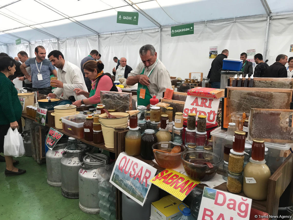 Number of buyers at markets and fairs down in Azerbaijan