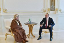 President Ilham Aliyev receives delegation led by President of Oman State Council (PHOTO)