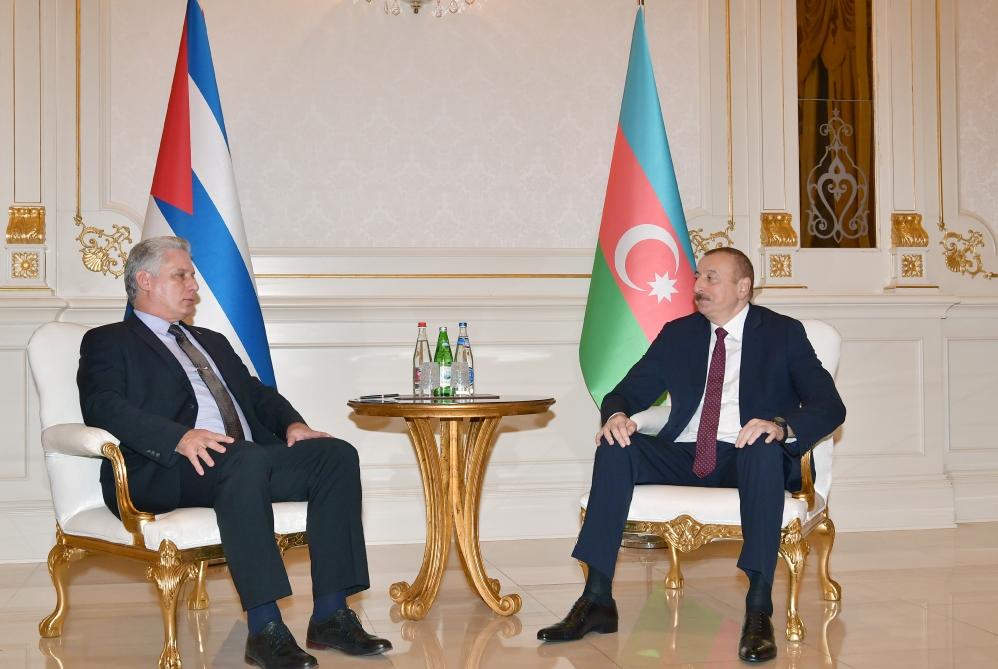 Azerbaijani president meets with president of Cuba (PHOTO)