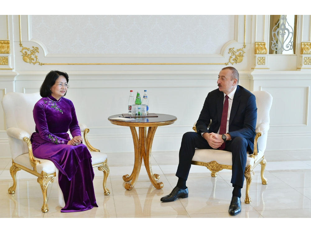 President Ilham Aliyev receives vice president of Vietnam (PHOTO)