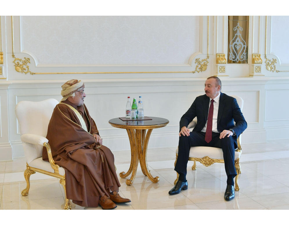 President Ilham Aliyev receives delegation led by President of Oman State Council (PHOTO)