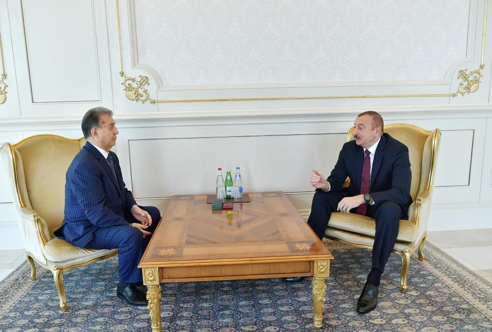Azerbaijani president awards academician Akif Alizade (PHOTO)