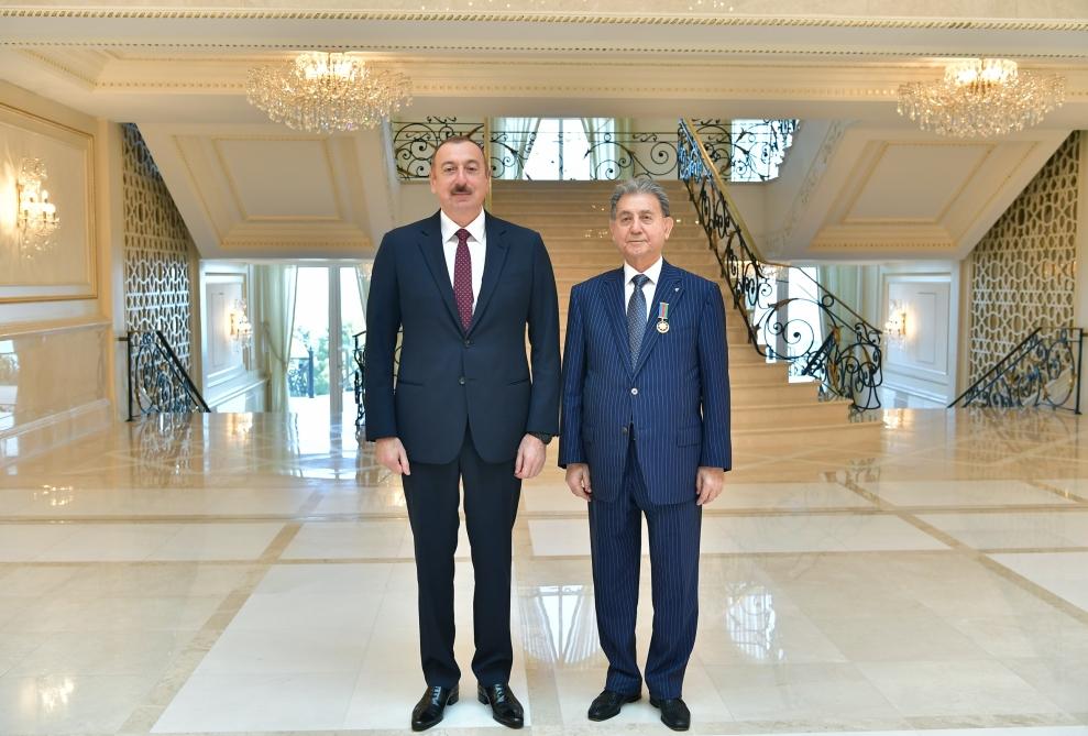 Azerbaijani president awards academician Akif Alizade (PHOTO)