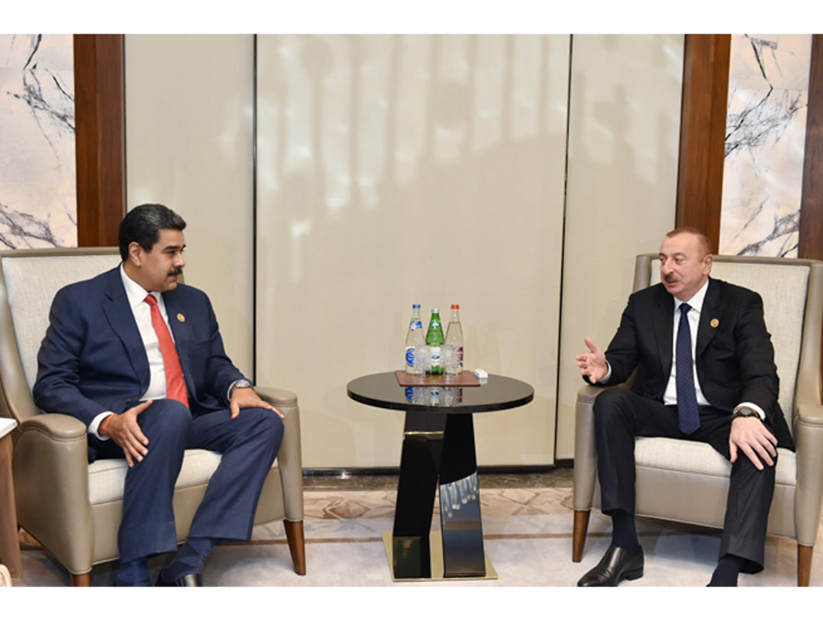 President Ilham Aliyev meets Venezuelan President Nicolas Maduro (PHOTO)