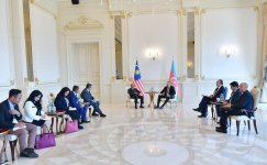 President Ilham Aliyev receives Malaysian PM Mahathir bin Mohamad (PHOTO)