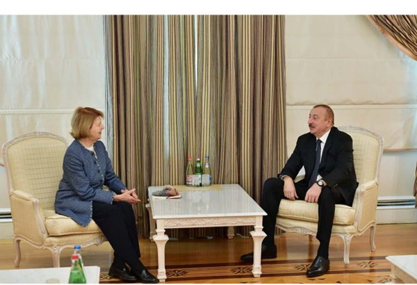 President Ilham Aliyev receives delegation led by UK Prime Minister's Trade Envoy to Azerbaijan (PHOTO)