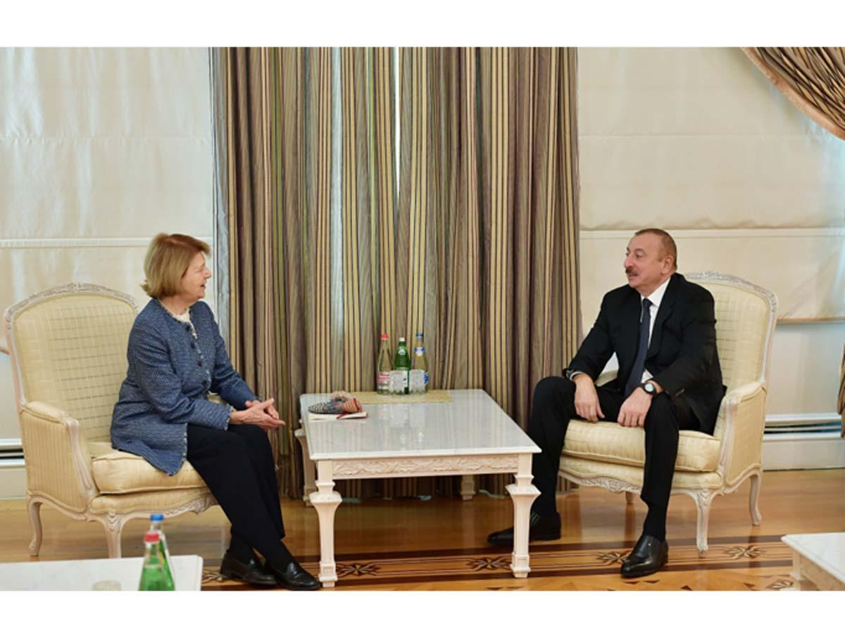 President Ilham Aliyev receives delegation led by UK Prime Minister's Trade Envoy to Azerbaijan (PHOTO)