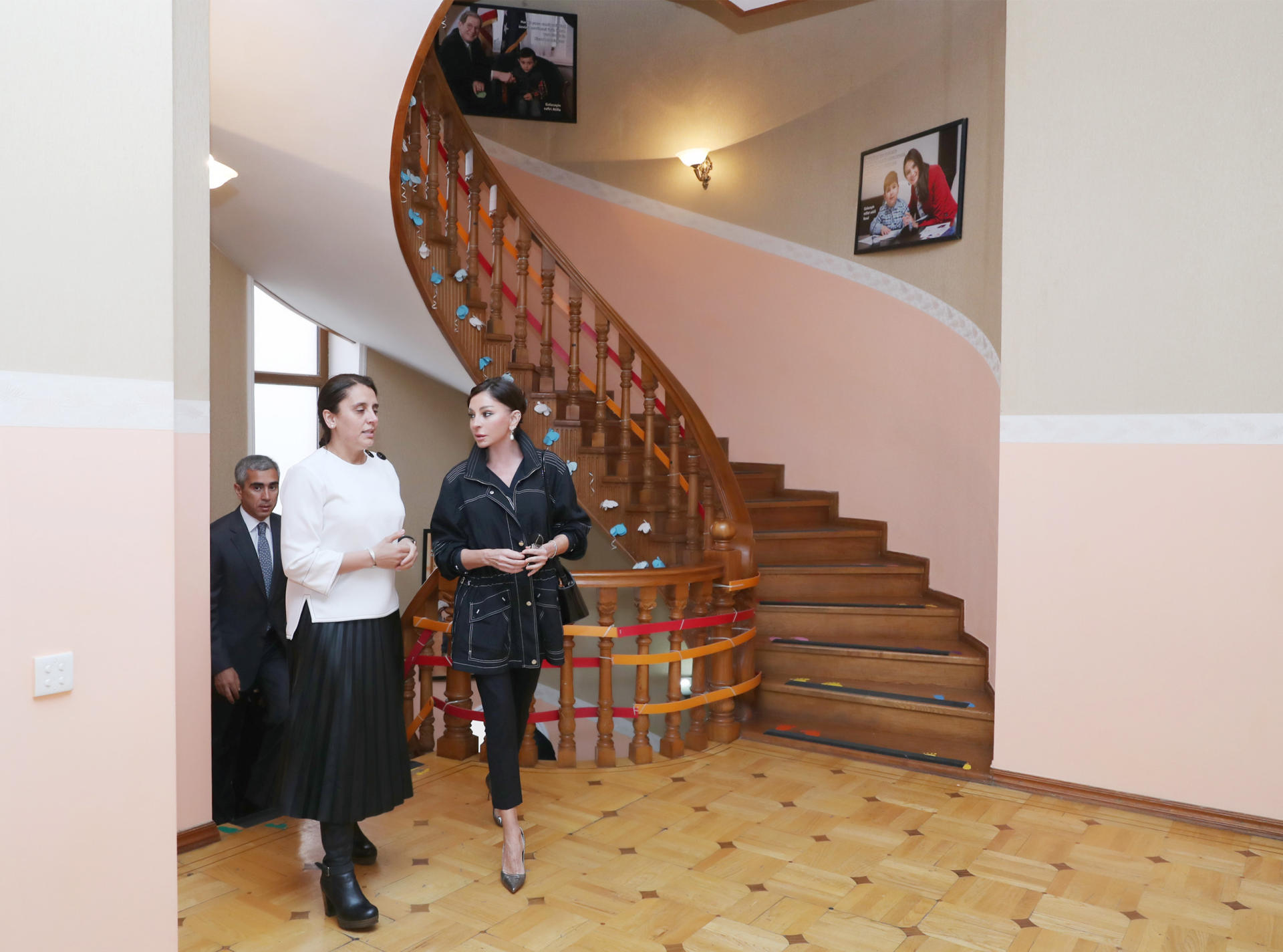 Azerbaijan's First VP visits Rehabilitation Center for children with autism (PHOTO)