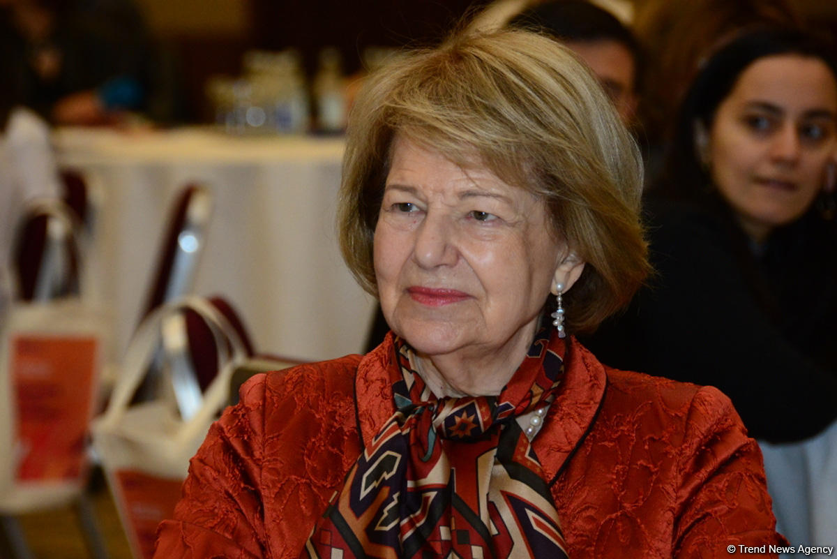 Baroness Emma Nicholson: UK always supports Azerbaijan (PHOTO)