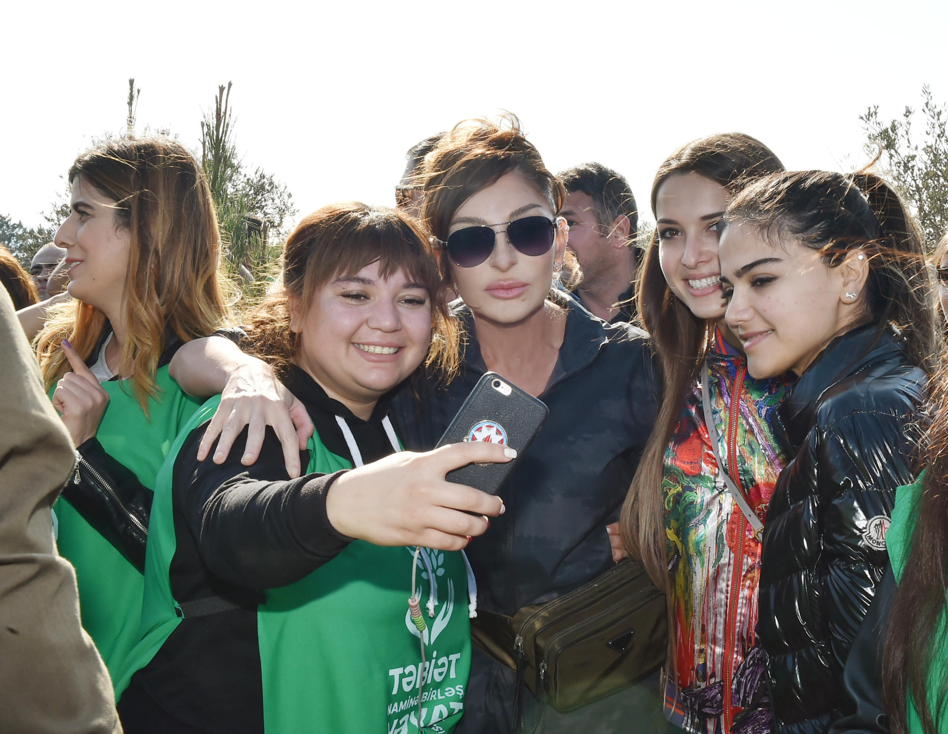 Azerbaijani president, first lady attend tree-planting campaign in Khatai district, Baku (PHOTO)