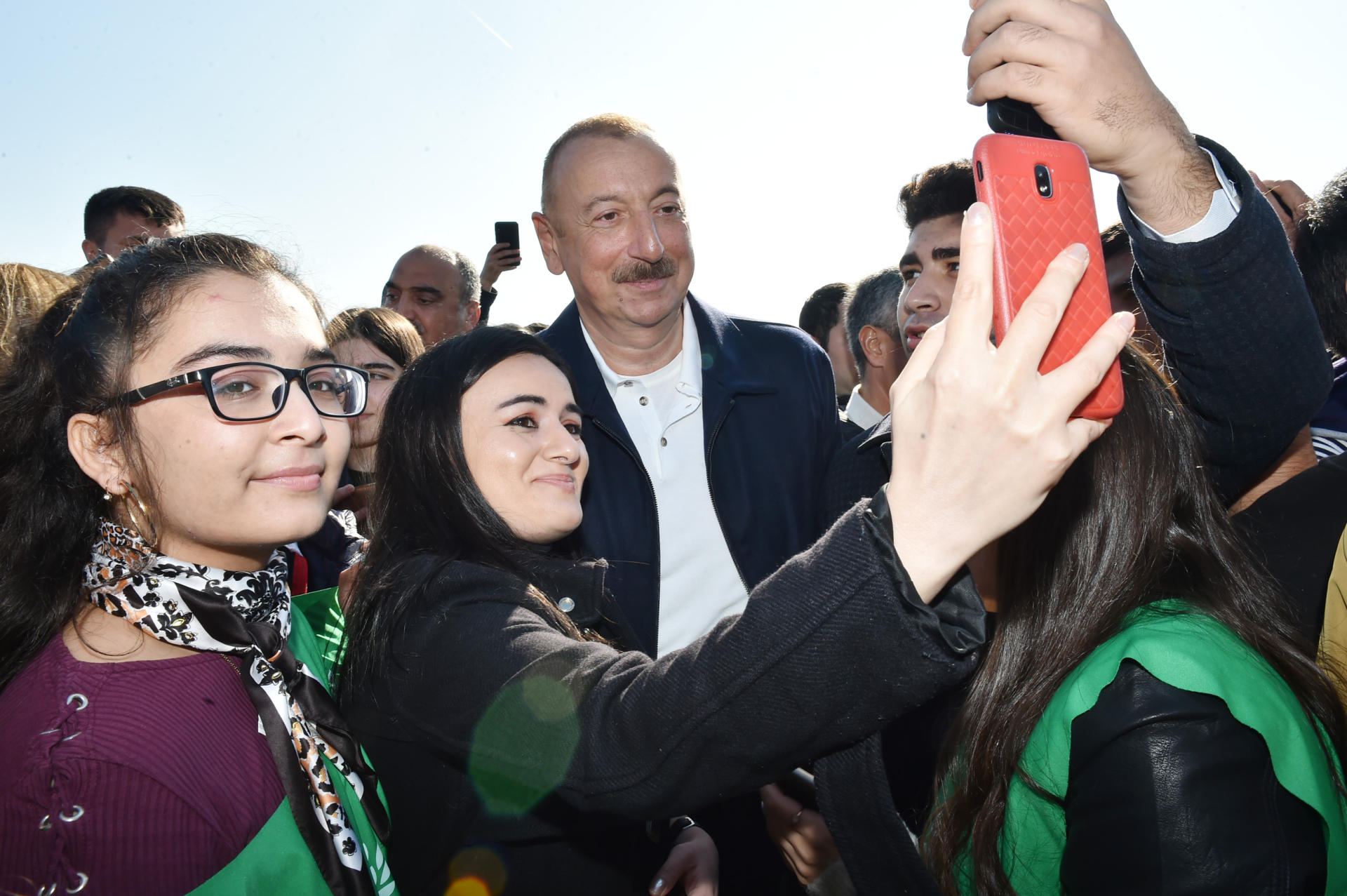 Azerbaijani president, first lady attend tree-planting campaign in Khatai district, Baku (PHOTO)