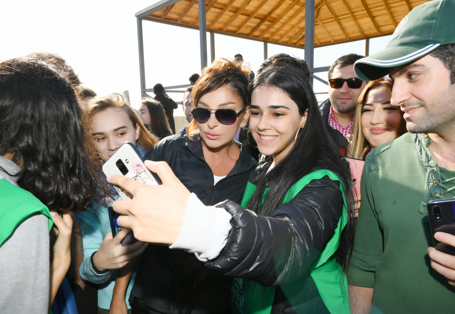 Azerbaijani president, first lady attend tree-planting campaign in Khatai district, Baku (PHOTO)