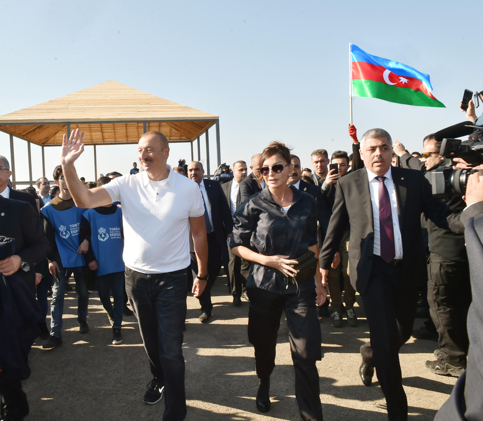 Azerbaijani president, first lady attend tree-planting campaign in Khatai district, Baku (PHOTO)