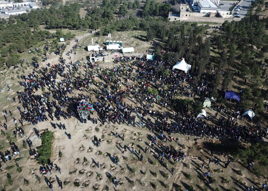 Azerbaijani president, first lady attend tree-planting campaign in Khatai district, Baku (PHOTO)