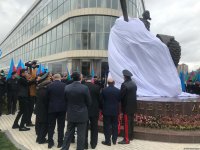 Monument to Azerbaijan’s National Hero Albert Agarunov opens in Baku (PHOTO)