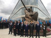 Monument to Azerbaijan’s National Hero Albert Agarunov opens in Baku (PHOTO)