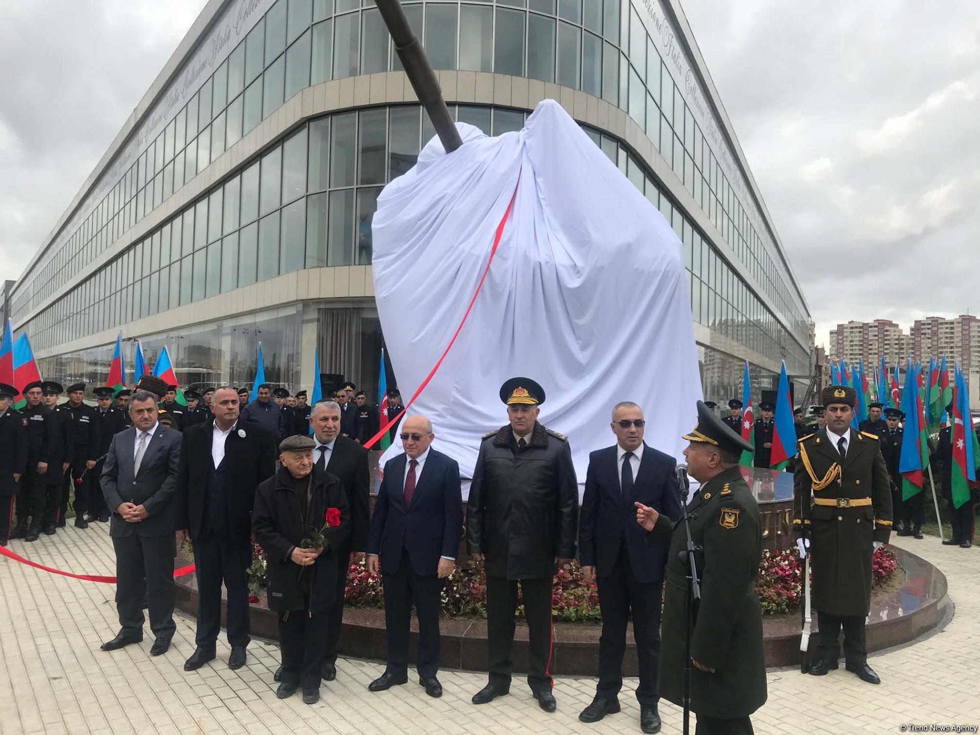 Monument to Azerbaijan’s National Hero Albert Agarunov opens in Baku (PHOTO)