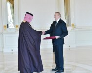 President Ilham Aliyev receives credentials of incoming Qatari ambassador (PHOTO)