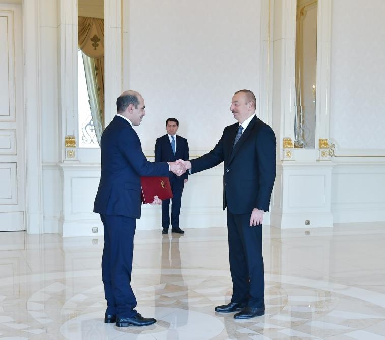 President Aliyev receives credentials of incoming Jordanian ambassador (PHOTO)