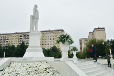 Azerbaijani president arrives in Sumgayit (PHOTO)