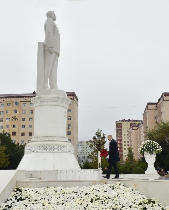 Azerbaijani president arrives in Sumgayit (PHOTO)