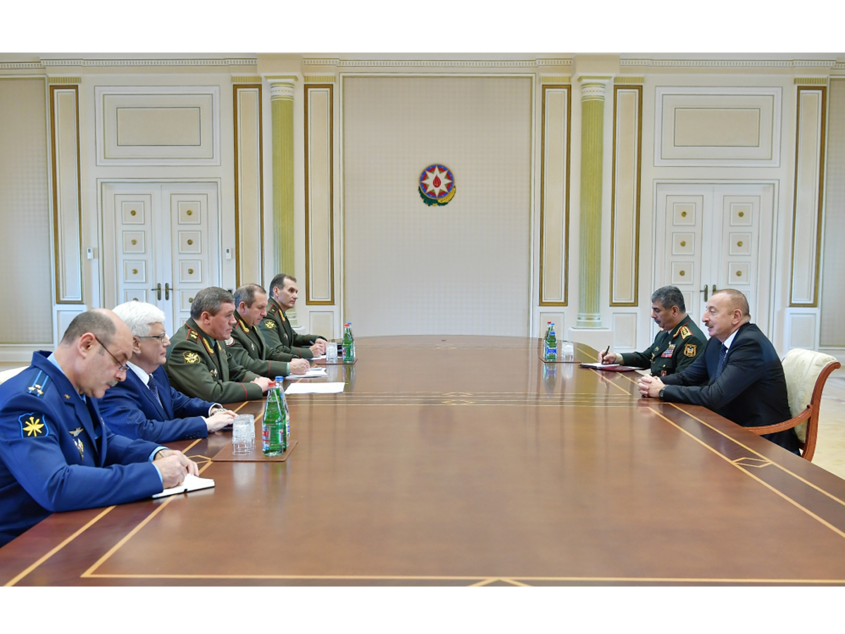 President Aliyev receives delegation led by Chief of General Staff of Russian Armed Forces (PHOTO)