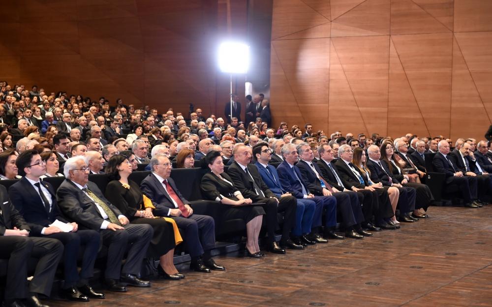 President Aliyev attends ceremony to mark 100th anniversary of Baku State University (PHOTO)