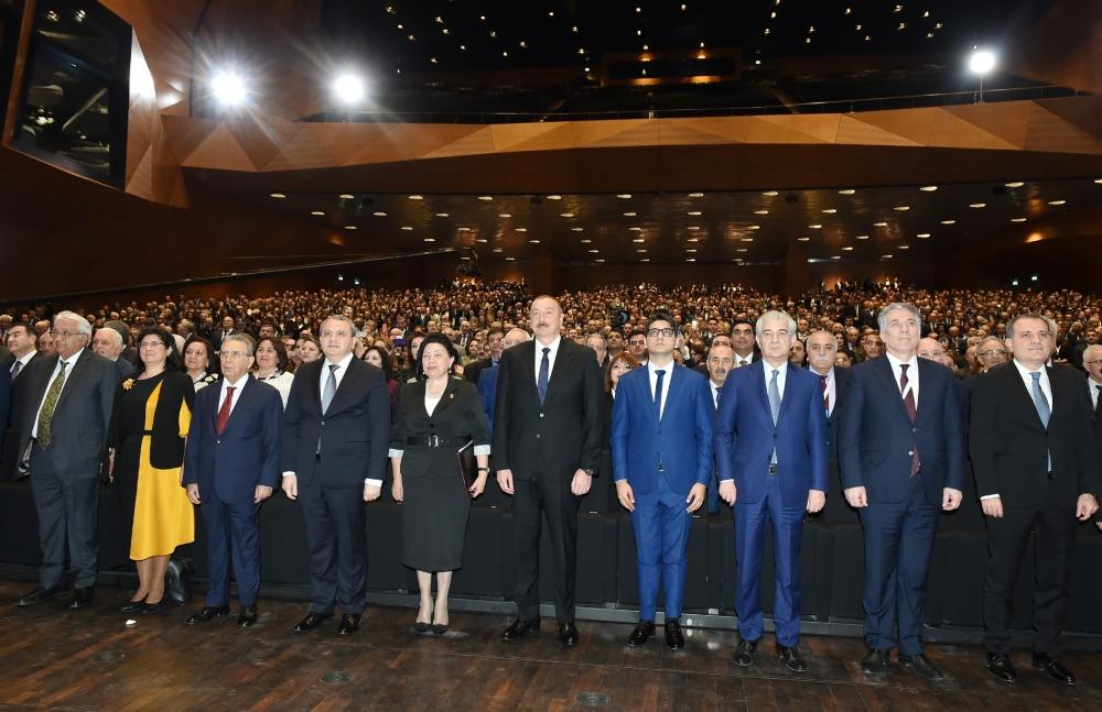 President Aliyev attends ceremony to mark 100th anniversary of Baku State University (PHOTO)