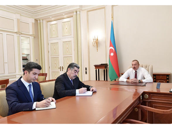 President Ilham Aliyev receives newly appointed Hajigabul, Naftalan executives (PHOTO)