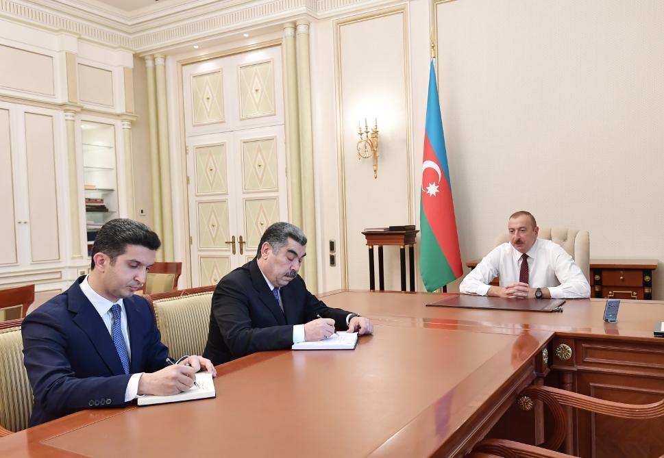 President Ilham Aliyev receives newly appointed Hajigabul, Naftalan executives (PHOTO)