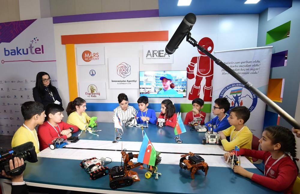 Azerbaijani president with first lady view Bakutel 2019 exhibition (PHOTO)